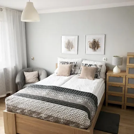 65m2 Z Balkonem Blisko Jeziora Lägenhet *